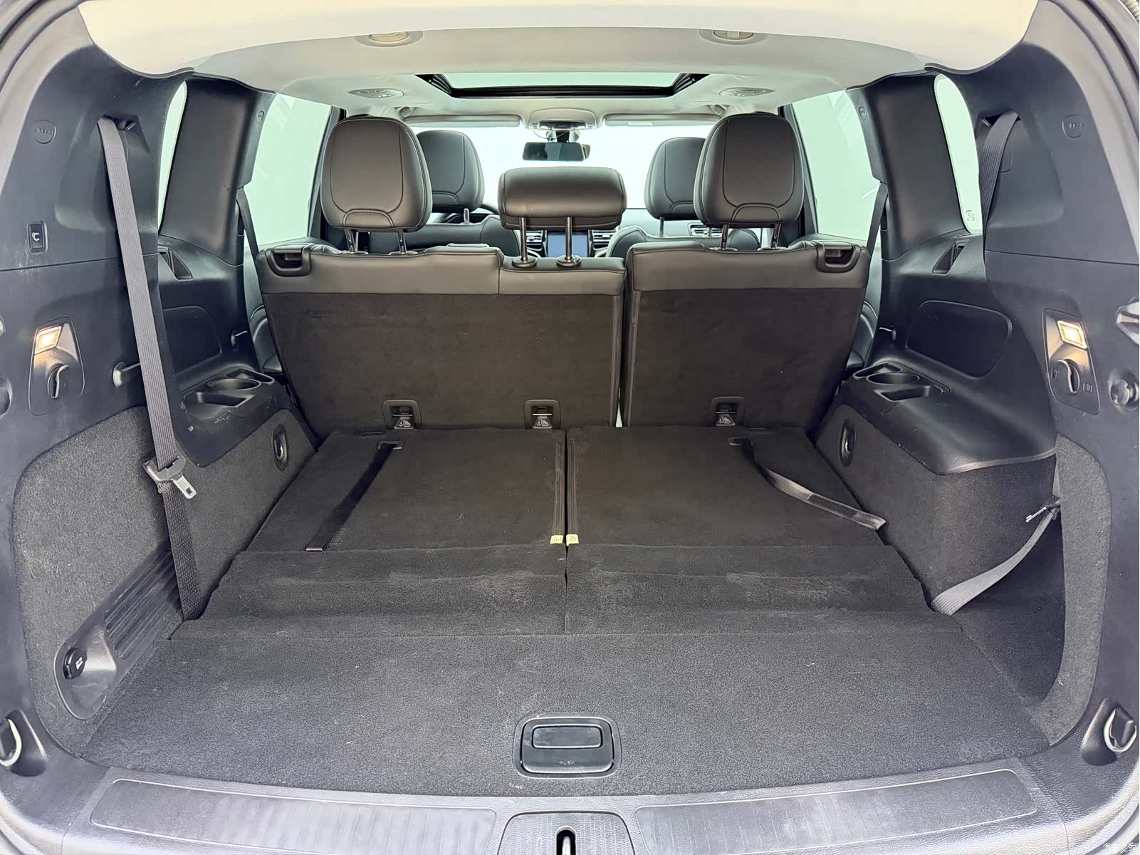 Jeep Grand Commander, 2022 18