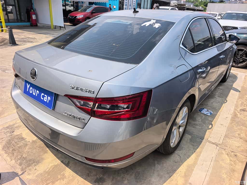 Skoda Superb, 2018 6