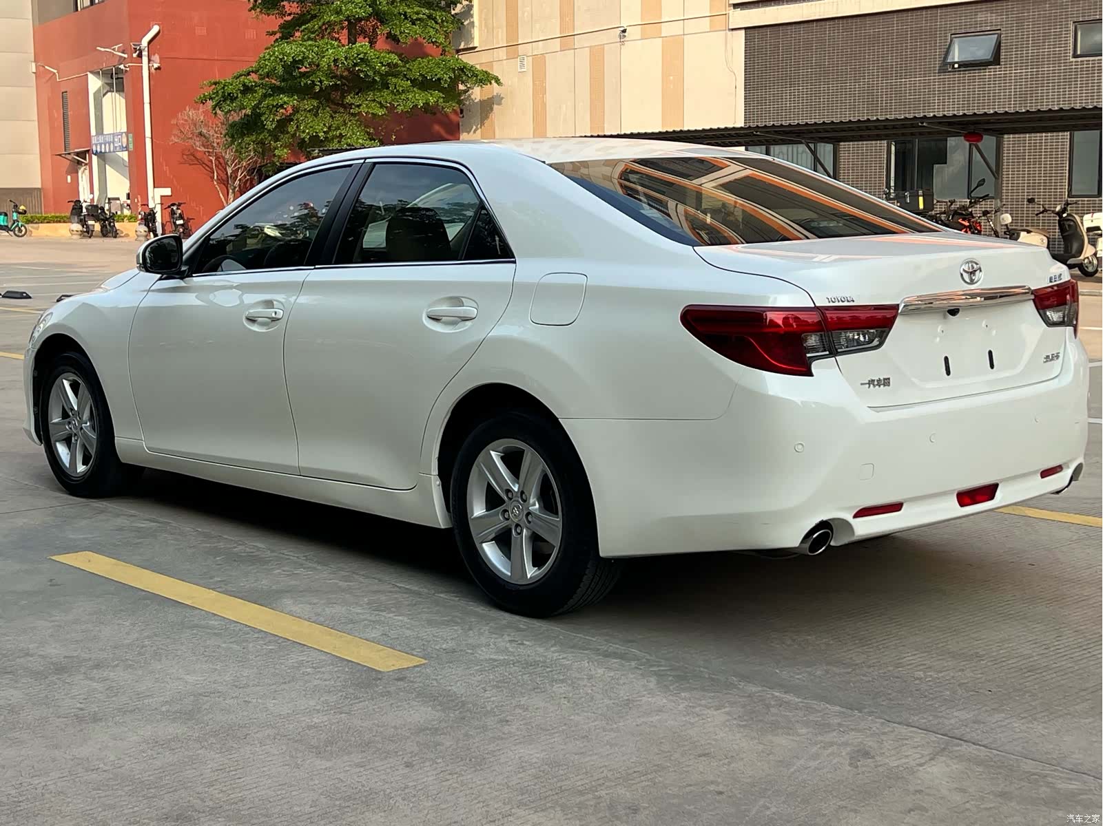 Toyota 2.5S, 2016 3