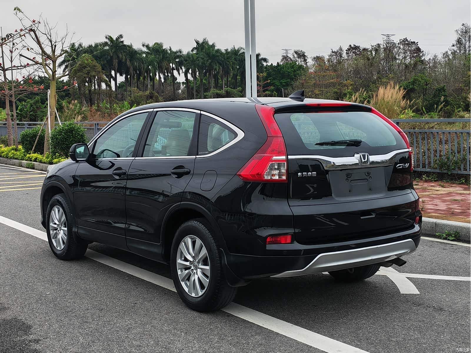 Honda CR-V, 2016 все фото