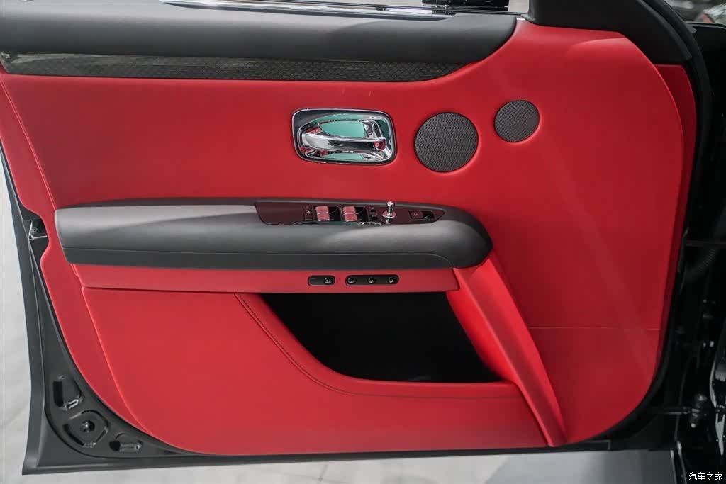Rolls-Royce Ghost, 2022 10