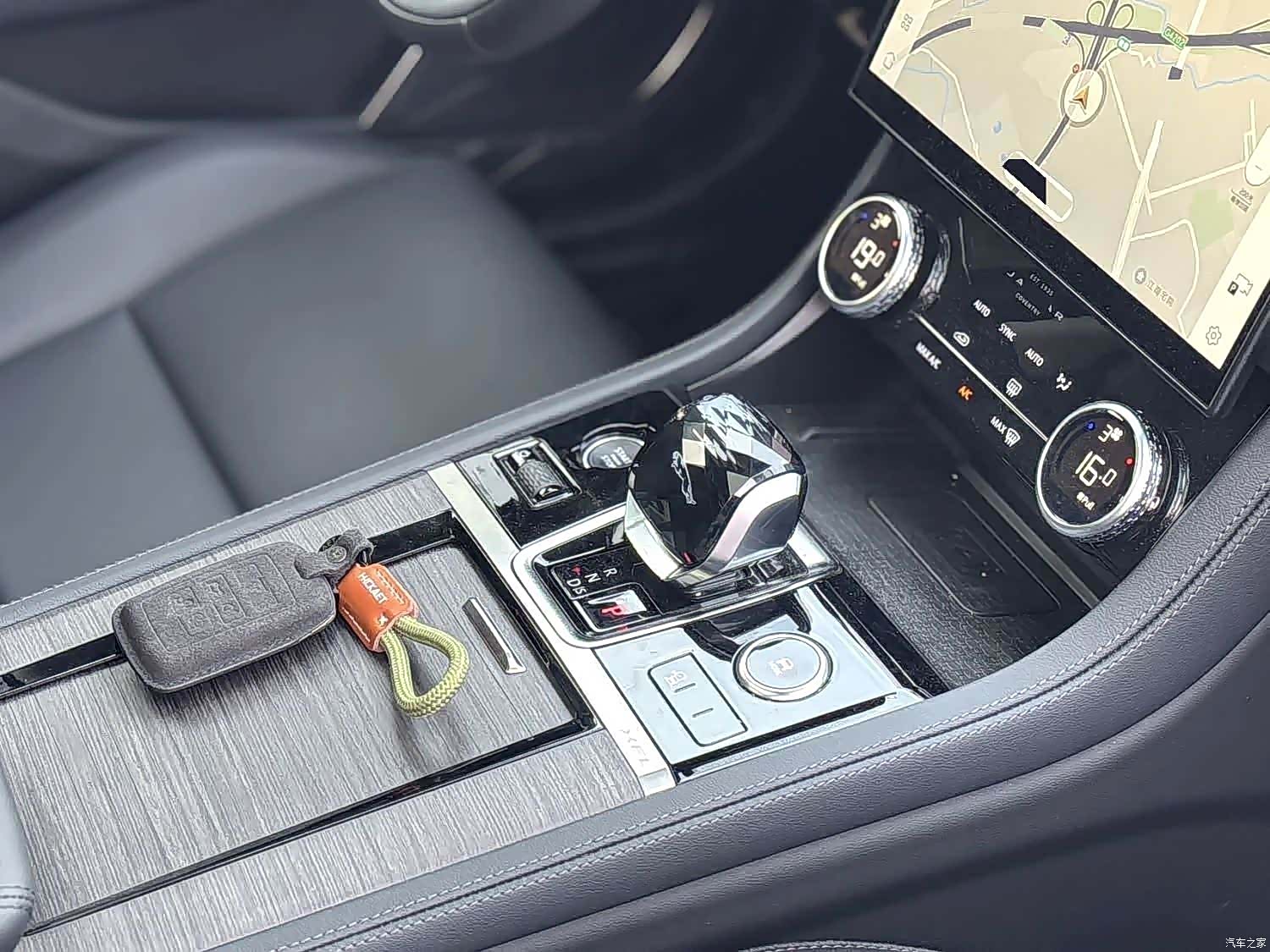 Land Rover P200, 2023 6