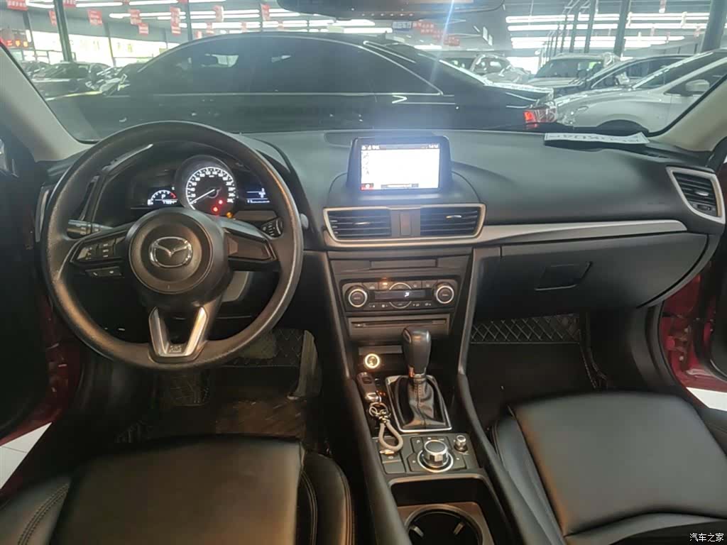 Mazda Mazda3, 2018 10