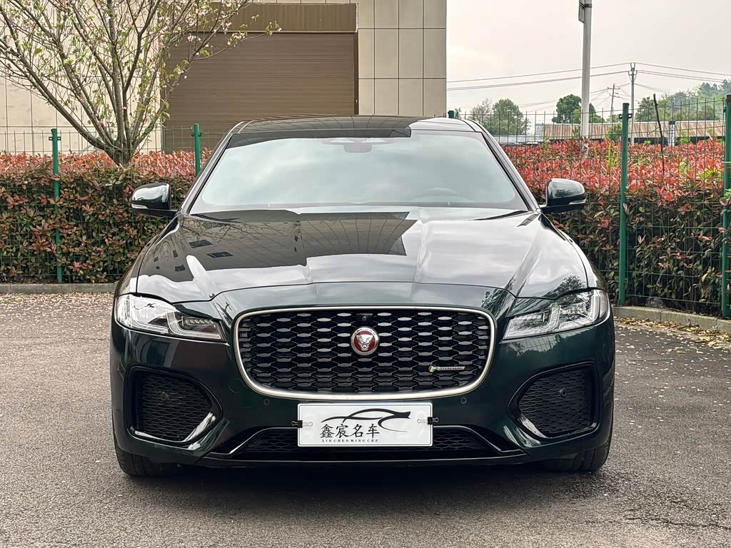 Jaguar XFL
