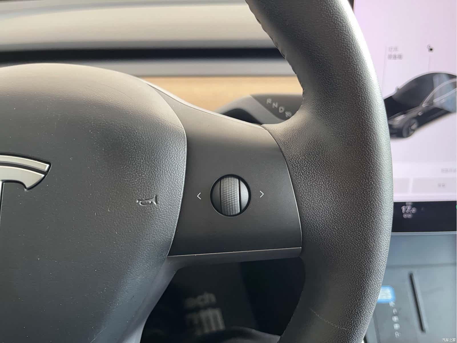 Tesla Model 3, 2020 13
