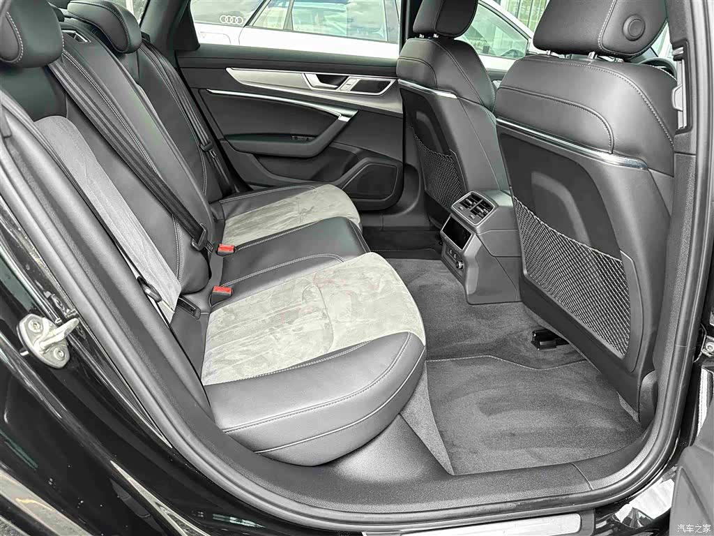 Audi A6L, 2025 7