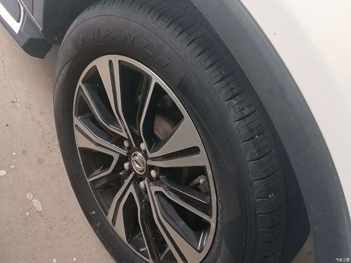 DongFeng AX7, 2018 9