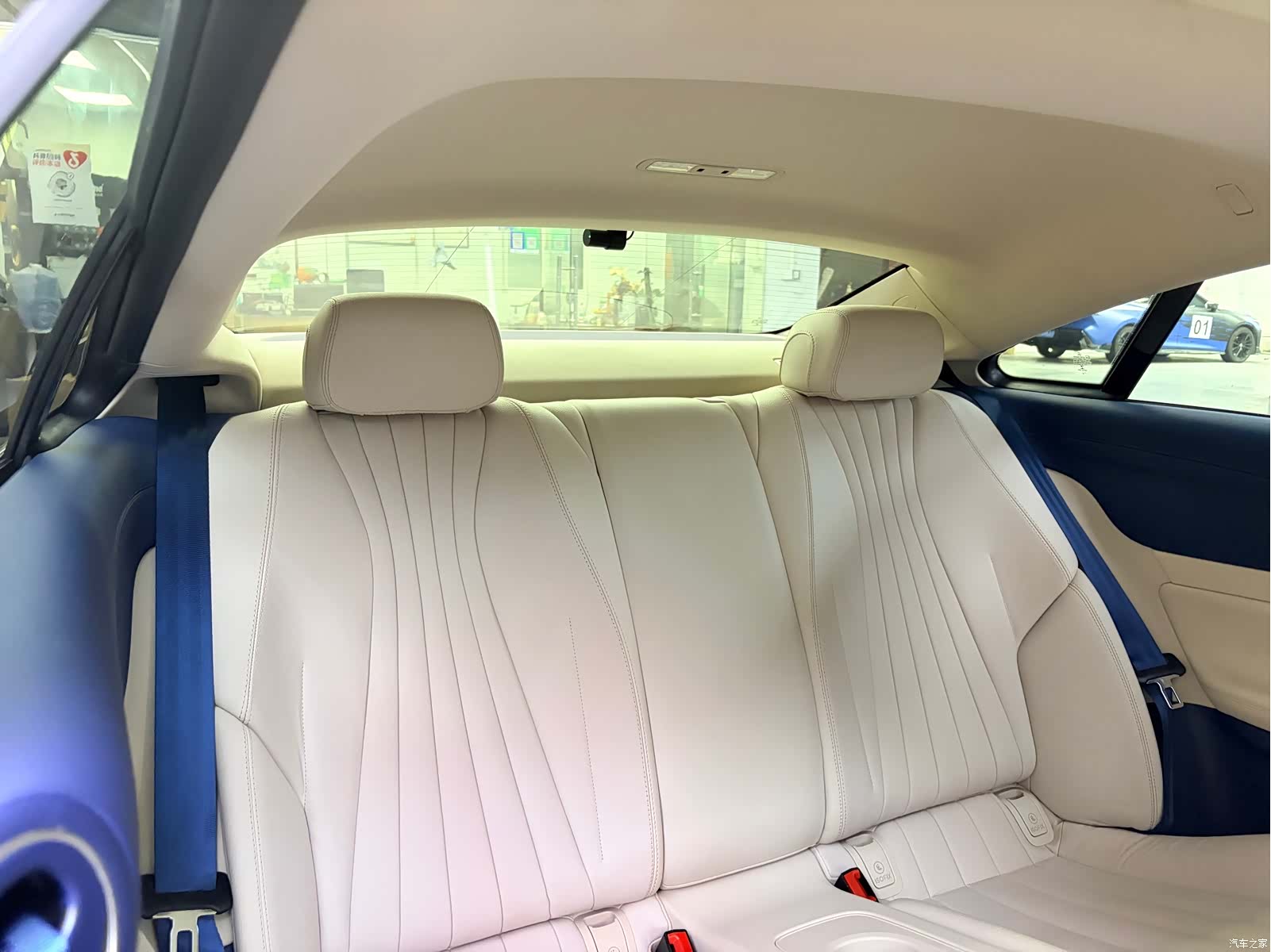 Mercedes-Benz E-Class, 2022 6