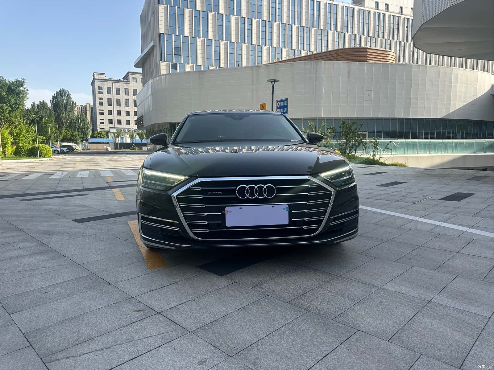 Audi A8L, 2020 3
