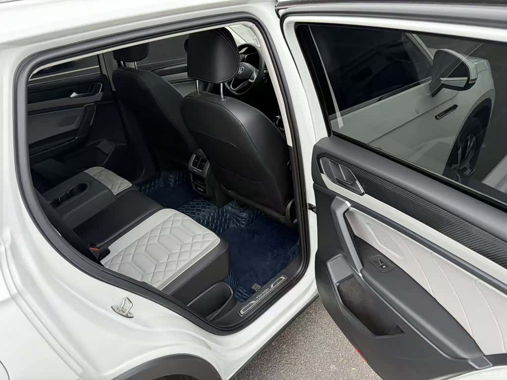 Volkswagen Tayron, 2023 11
