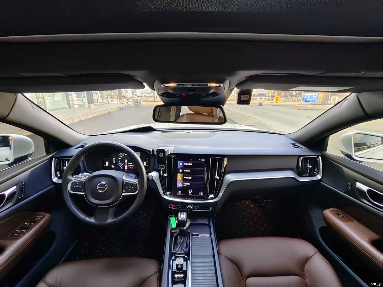 Volvo S60, 2021 все фото