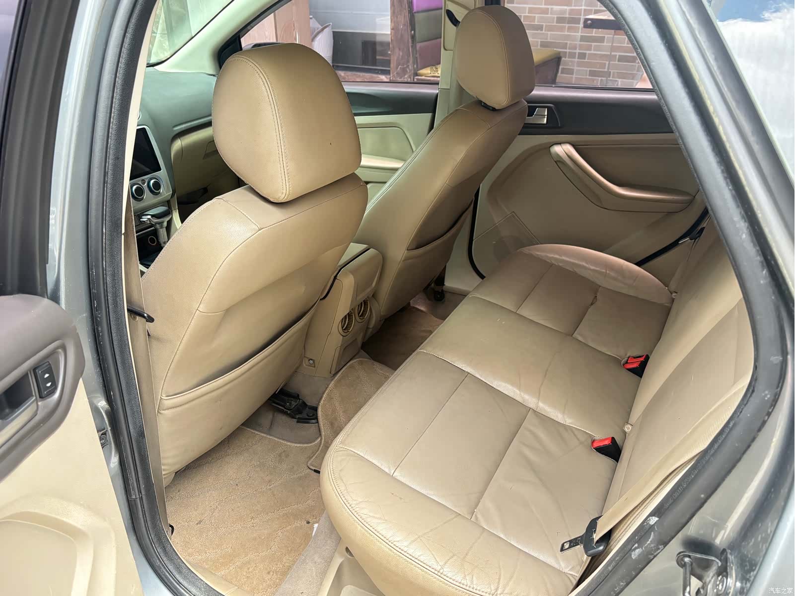 Ford Focus, 2011 все фото