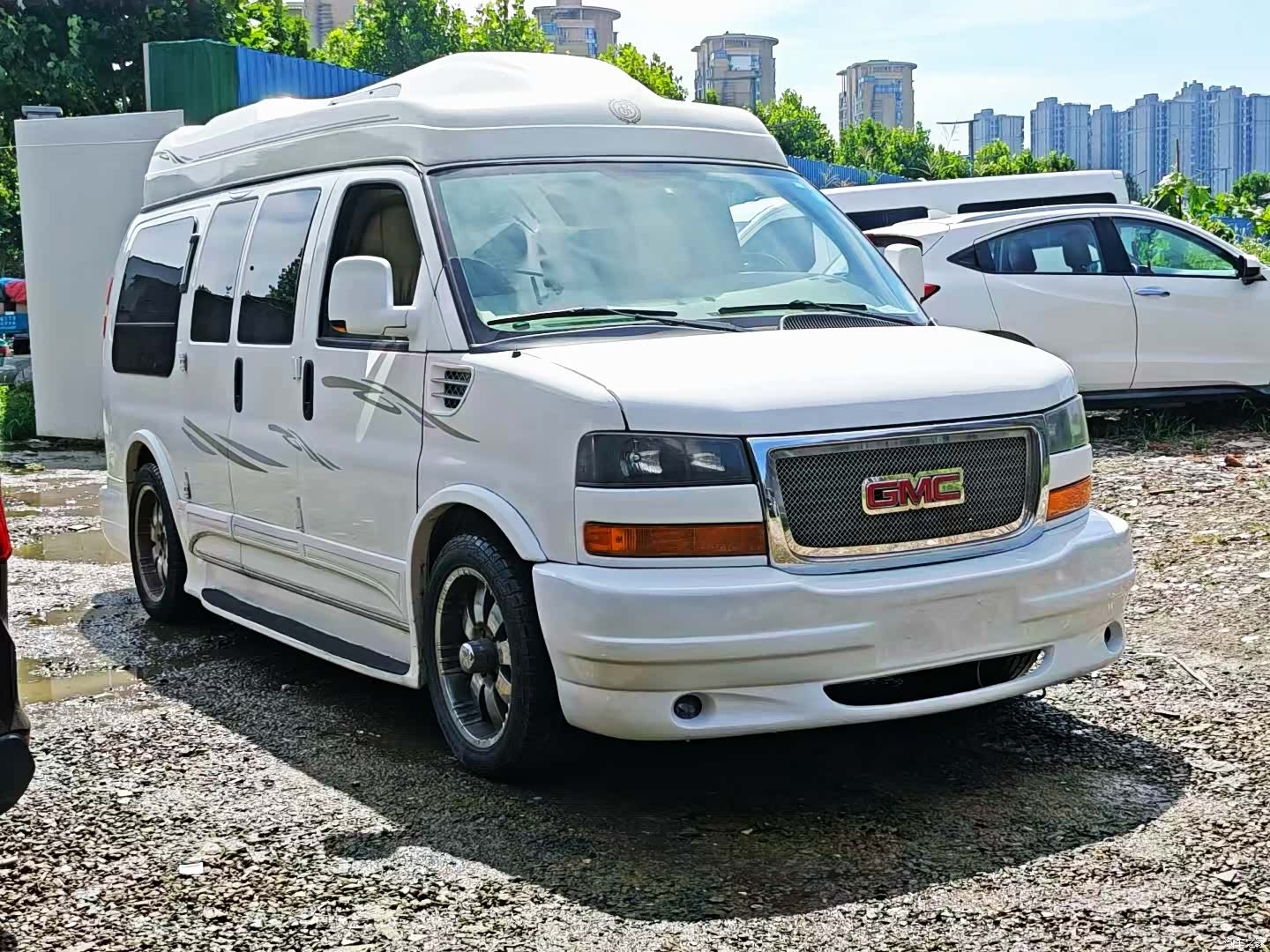GMC SAVANA, 2011 3