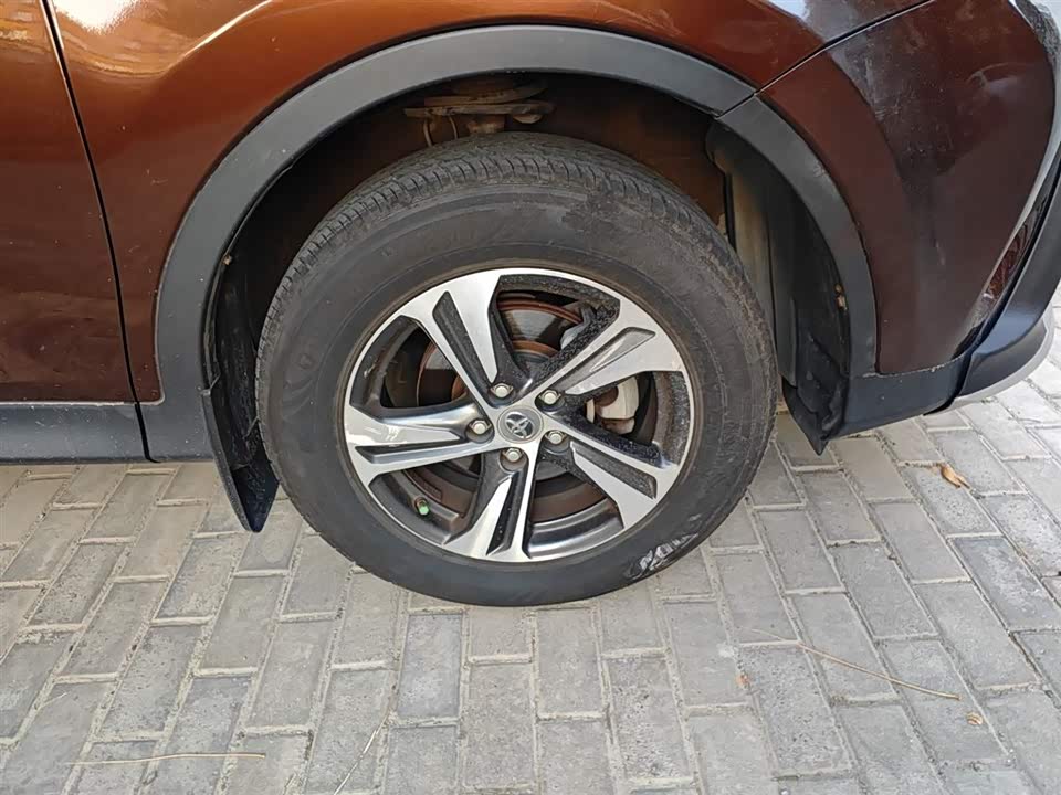 Toyota RAV4 Rongfang