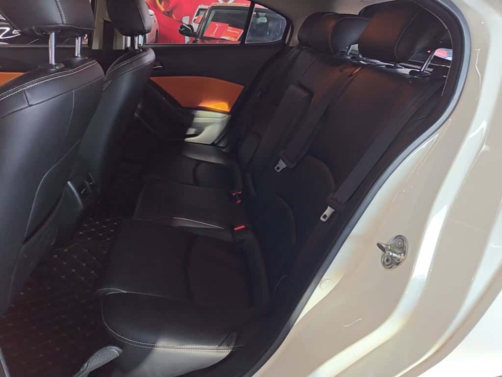 Mazda Mazda3, 2017 17