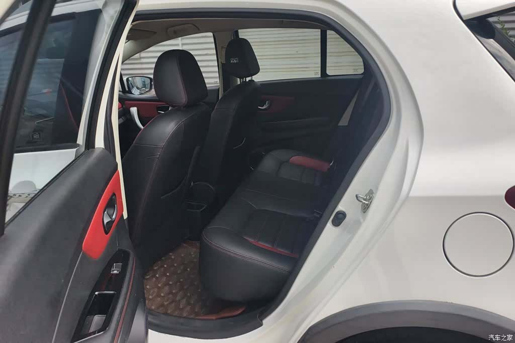 Haval H1, 2015 11