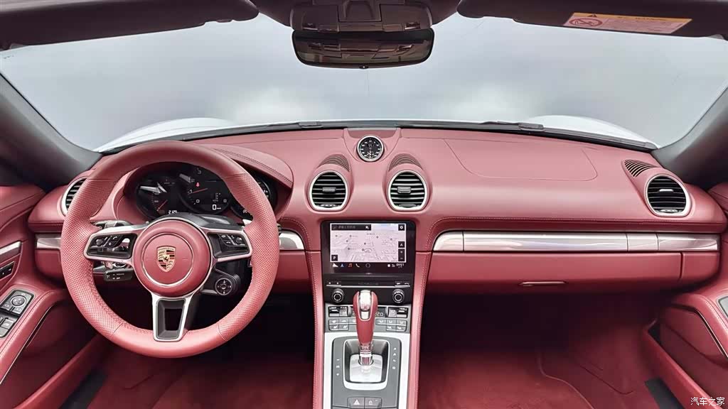 Porsche Boxster, 2024 10