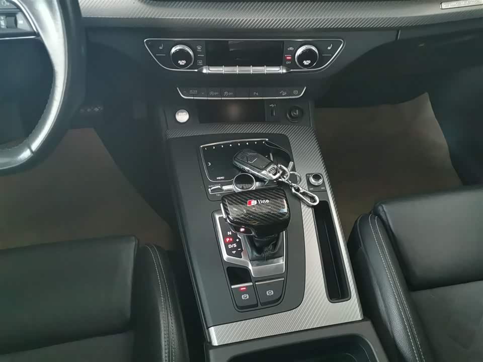 Audi Q5L Audi Q5L