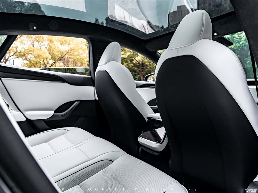 Tesla Model S, 2023 12