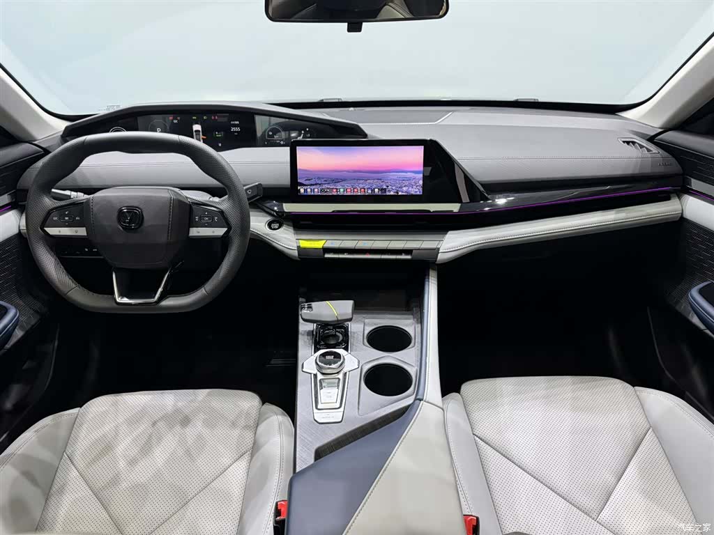 Changan UNI-V, 2023 10