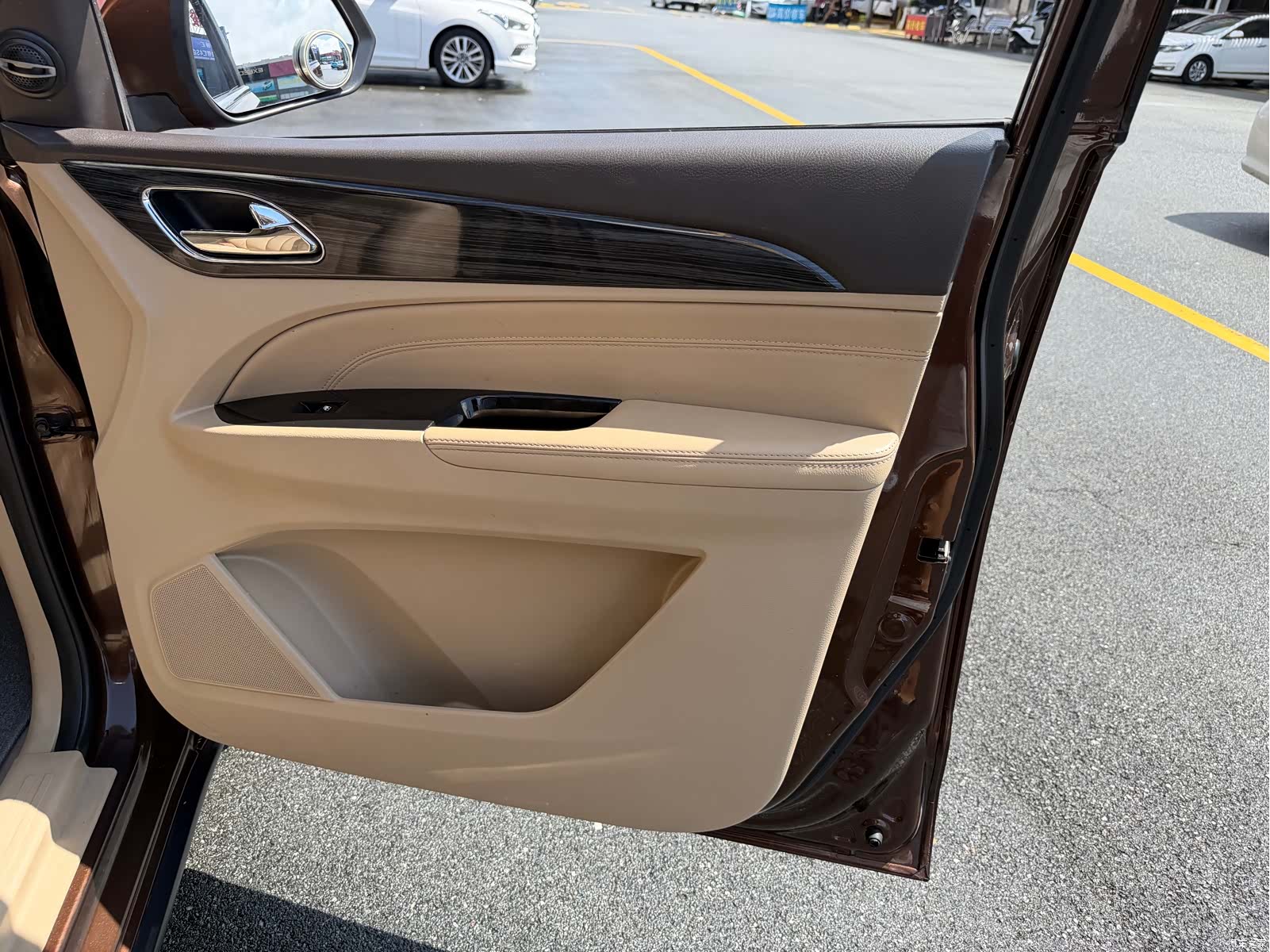 Wuling 730, 2017 13