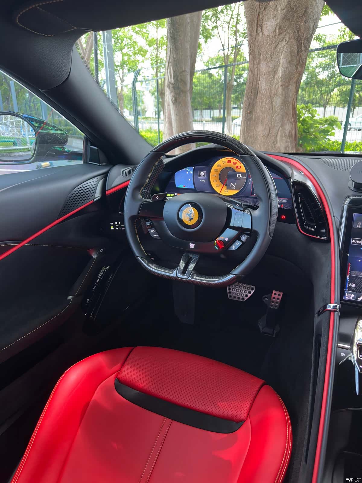 Ferrari Roma, 2021 16