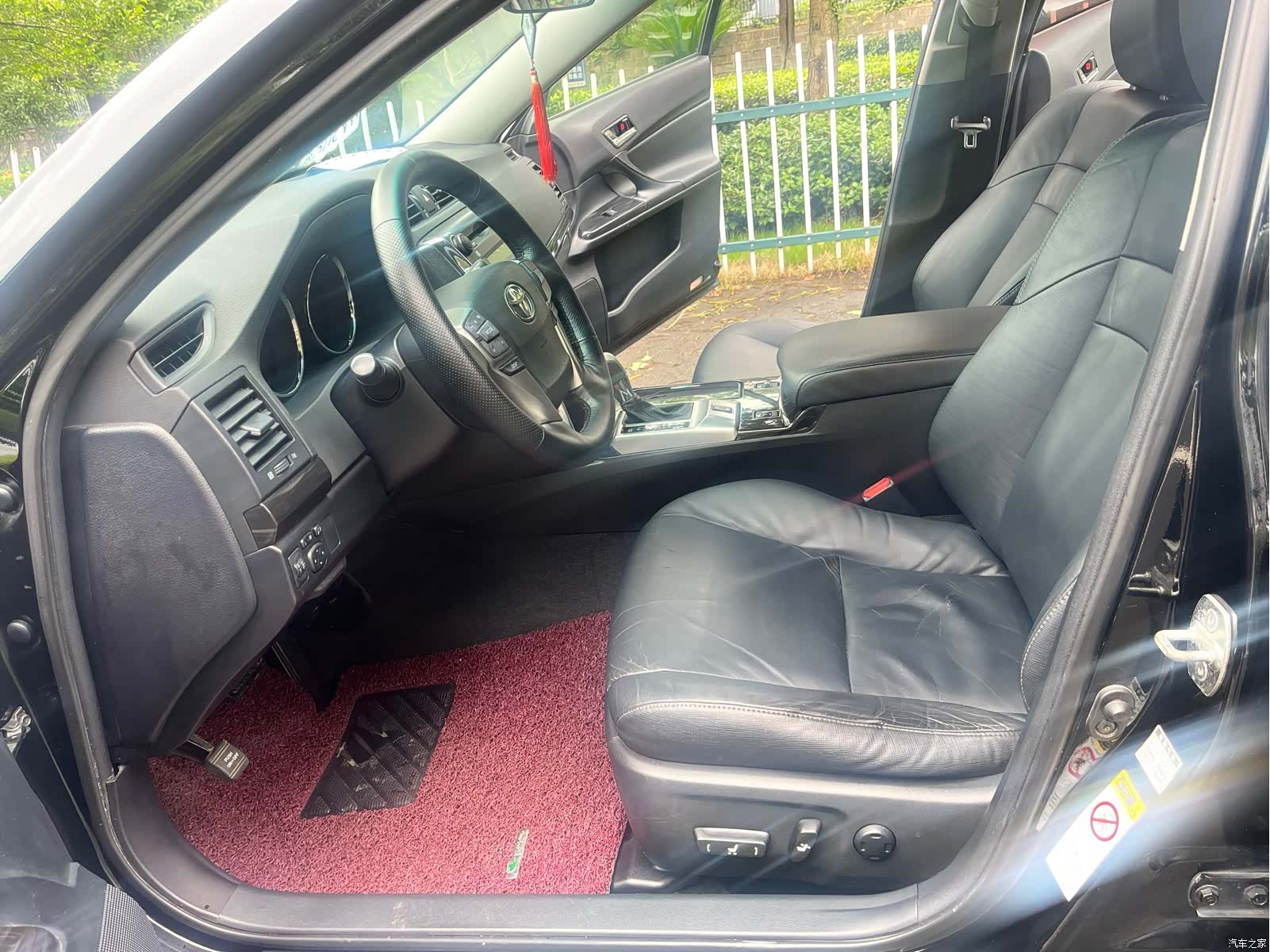 Toyota 2.5V, 2012 все фото