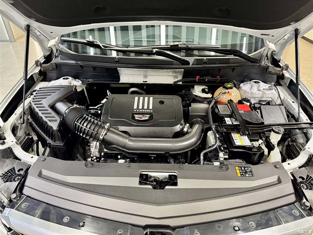 Cadillac XT6, 2022 11