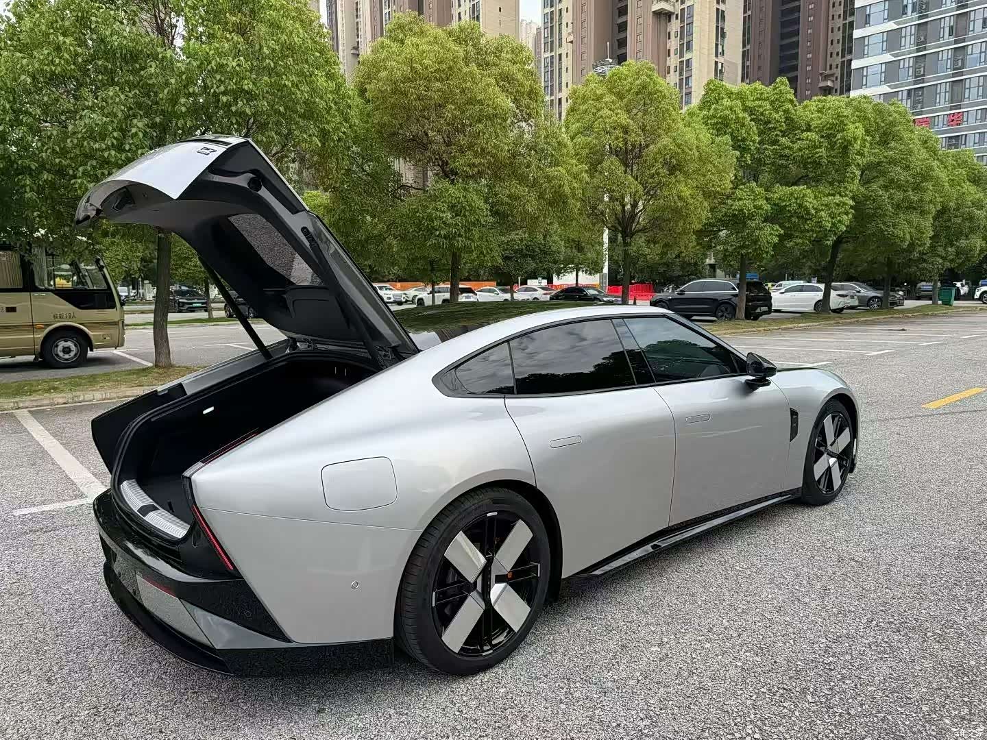 Xpeng P7, 2025 6