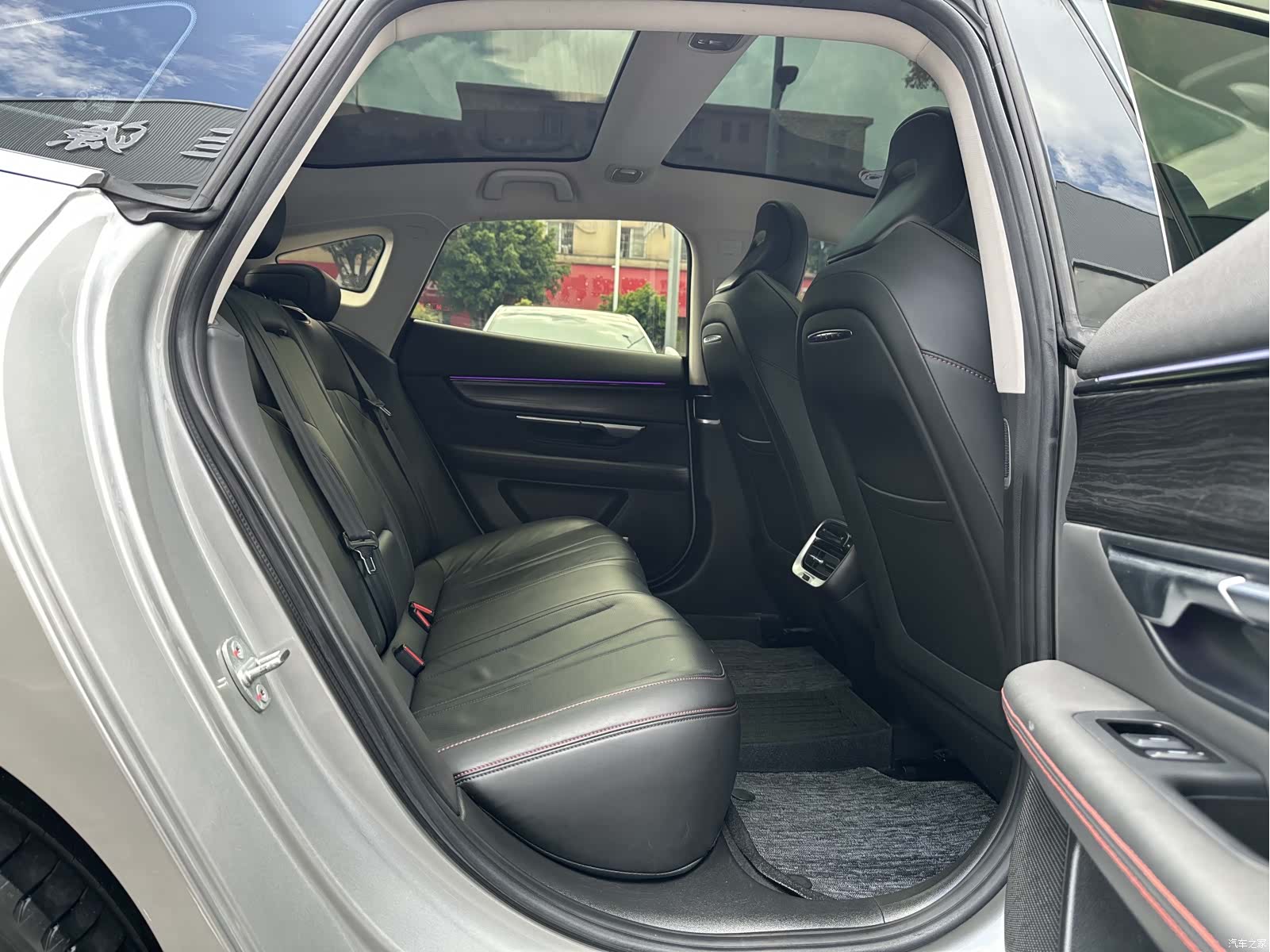 Xpeng P7, 2021 19