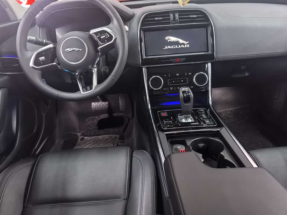 Jaguar XEL