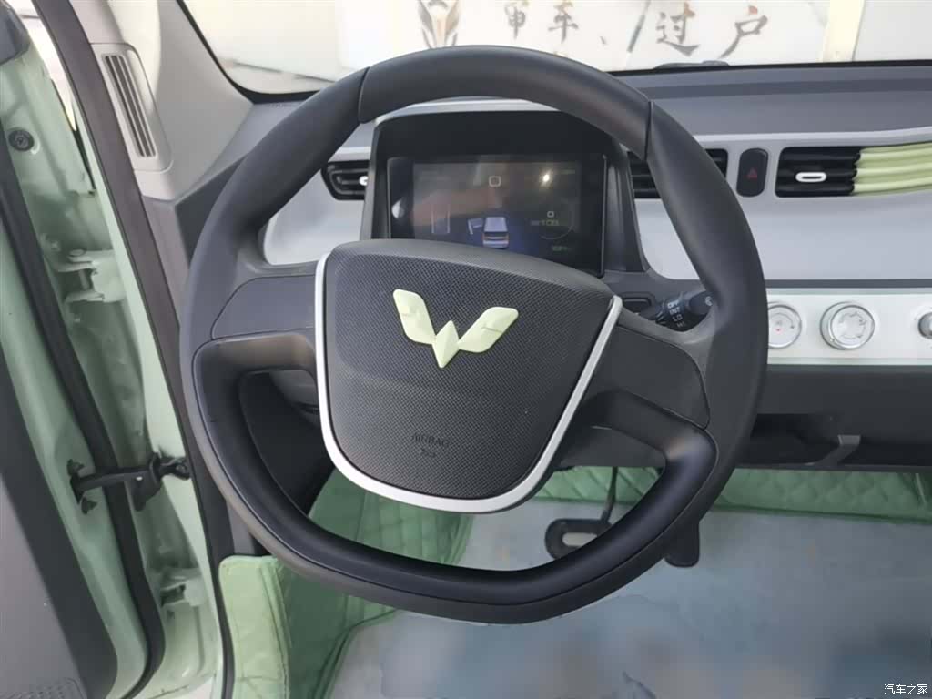 Wuling MINIEV, 2021 11