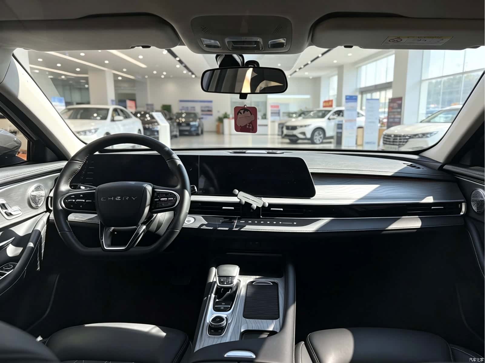 Chery Arrizo 8, 2022 все фото