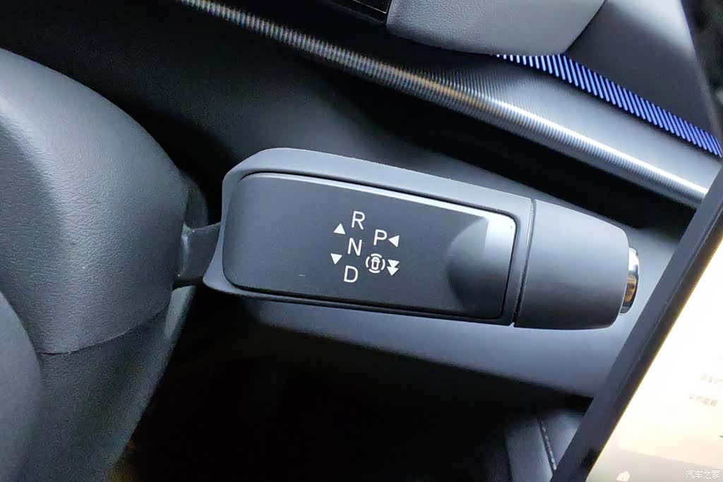 Xpeng P7, 2025 16