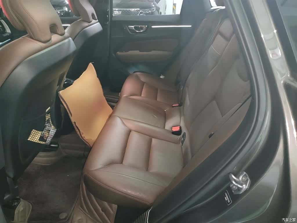 Volvo XC60, 2019 17