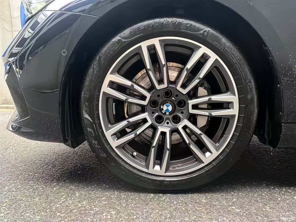 BMW 5 Series, 2025 6