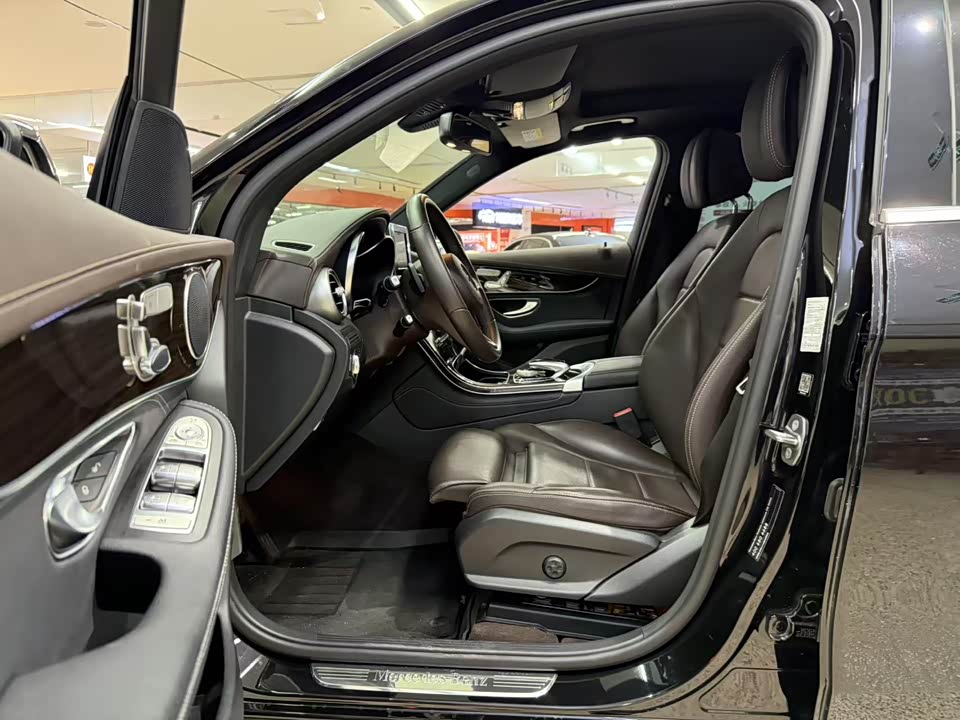 Mercedes-Benz GLC Mercedes-Benz GLC