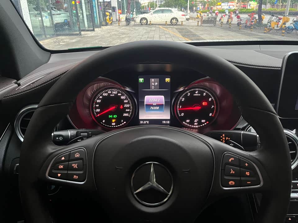 Mercedes-Benz GLC Mercedes-Benz GLC