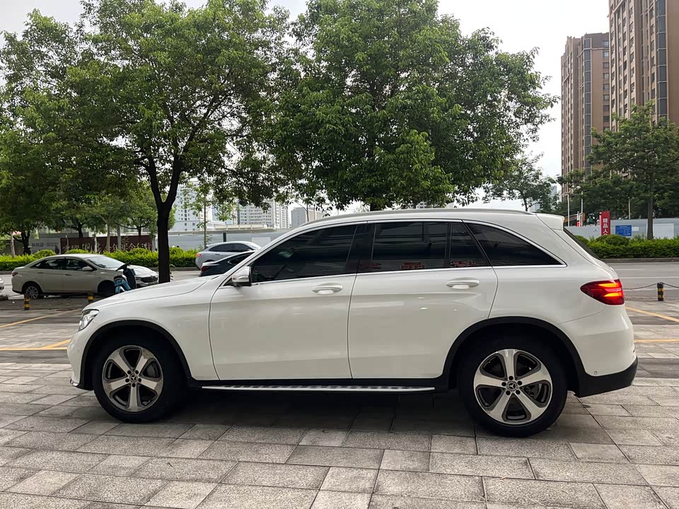 Mercedes-Benz GLC Mercedes-Benz GLC
