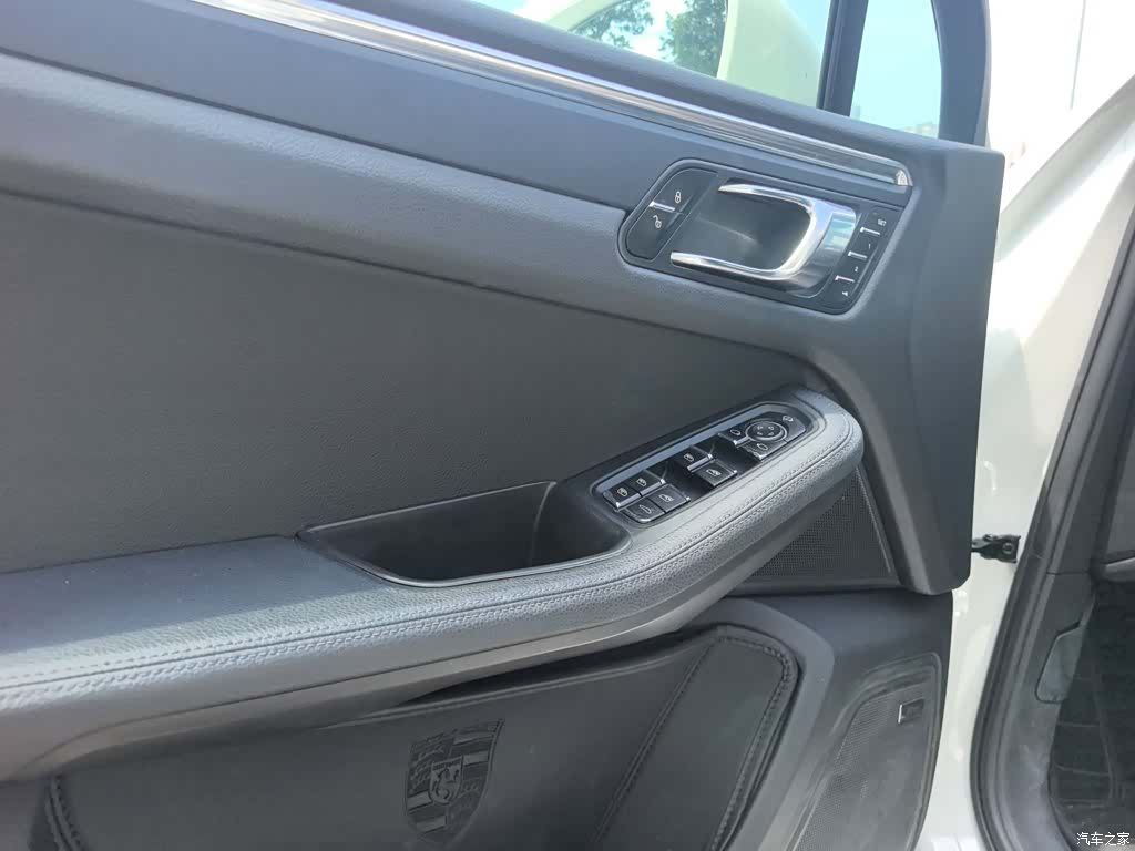 Porsche Macan, 2015 все фото