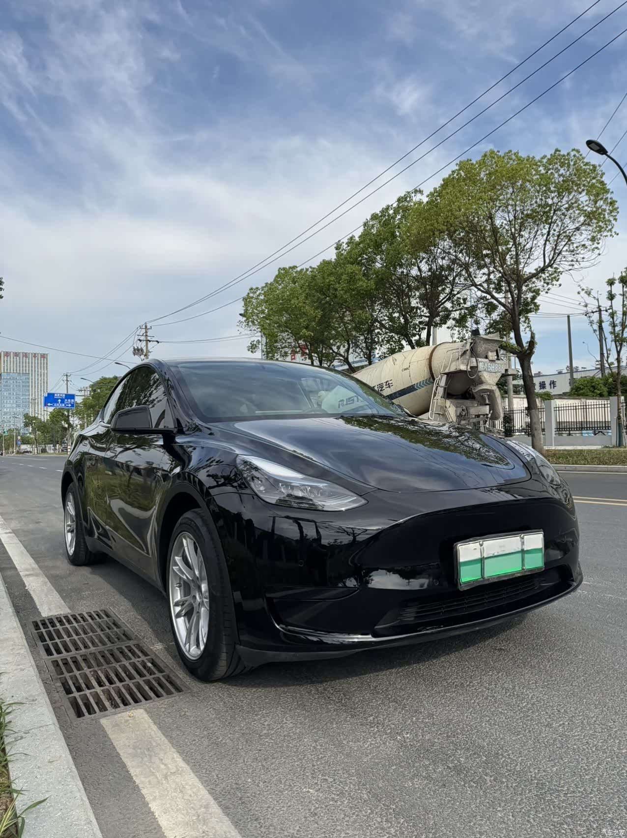 Tesla Model Y, 2022 3