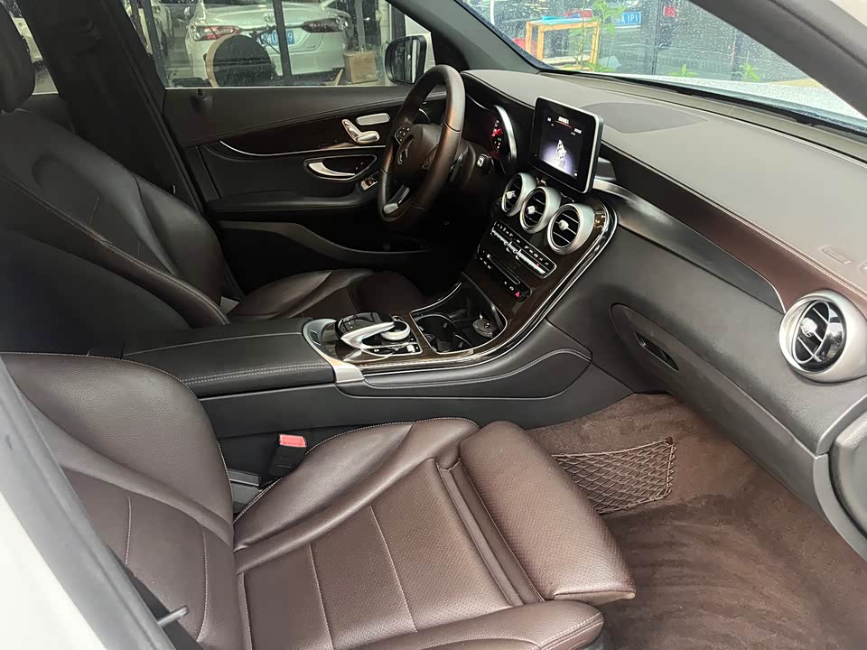 Mercedes-Benz GLC Mercedes-Benz GLC