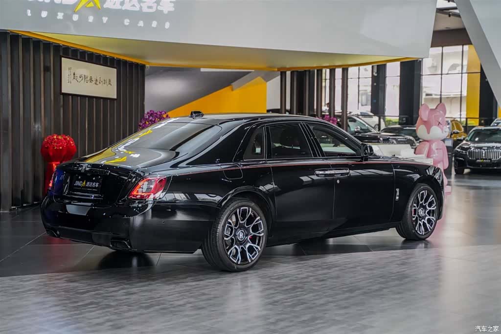 Rolls-Royce Ghost, 2022 25