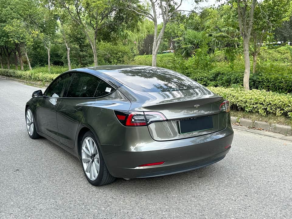 Tesla Model 3 Tesla Model 3
