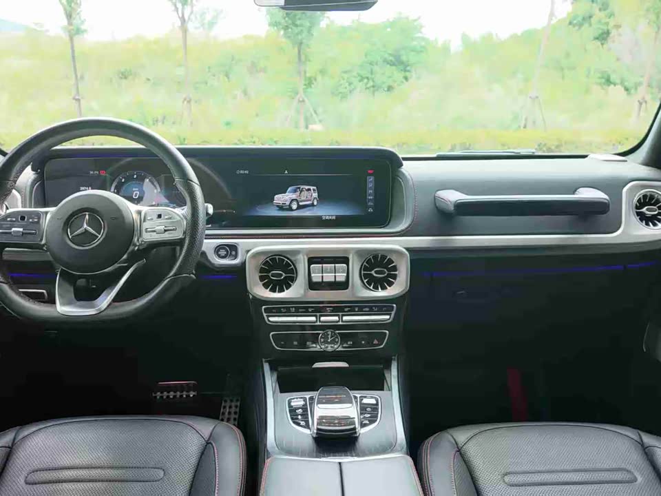 Mercedes-Benz G-class