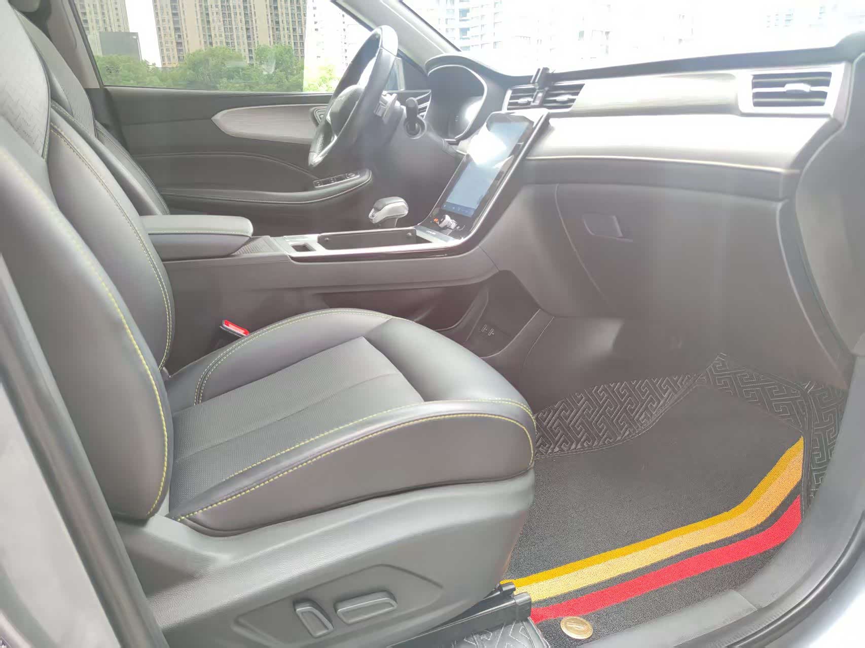 Roewe RX5, 2021 9