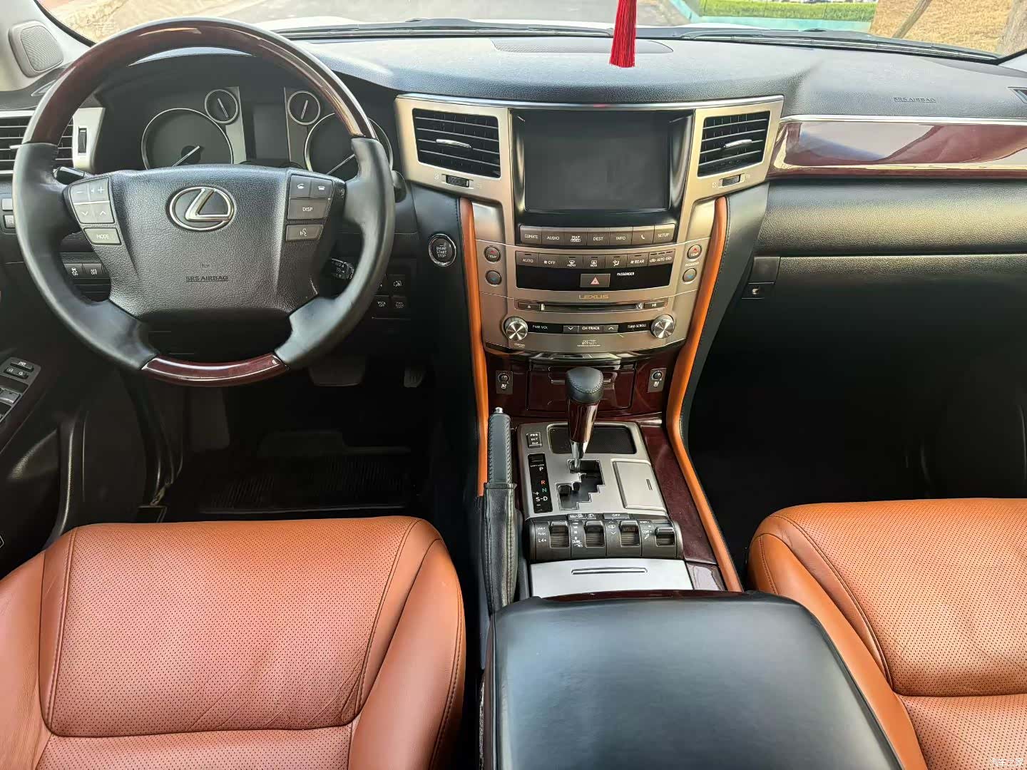 Lexus LX, 2014 7