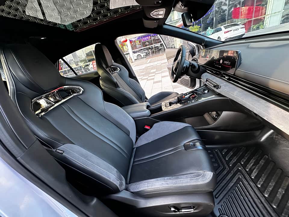 Trumpchi Shadow Leopard