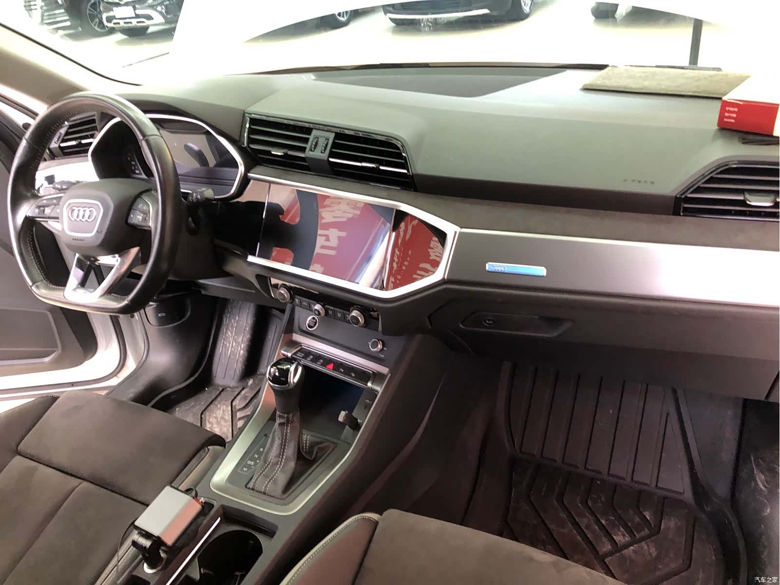 Audi Q3, 2022 7