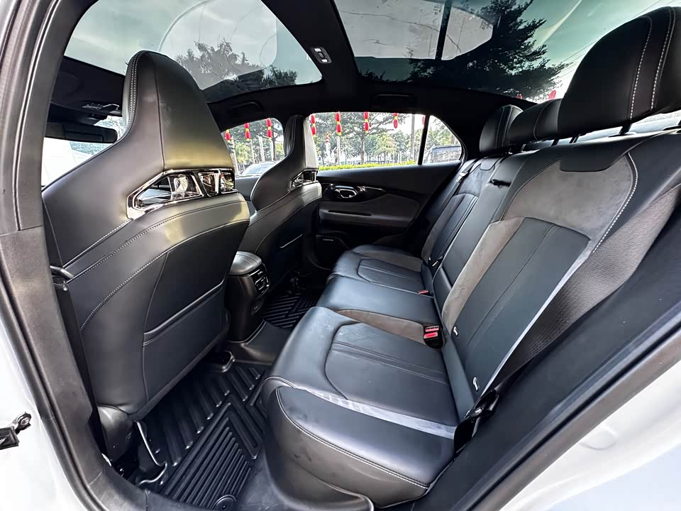 Trumpchi Shadow Leopard